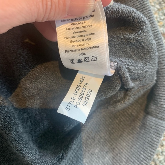 Vineyard Vines Men’s Medium 1/4 zip gray - Picture 5 of 6